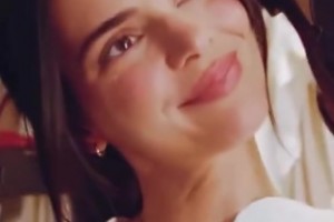 作为NBA最佳防守！Kendall 的颜值真是无可挑剔!